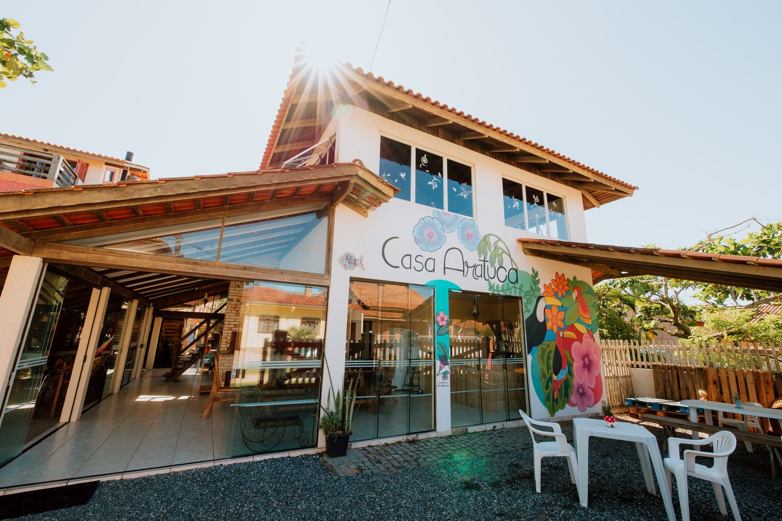 Fachada da Pousada Aratuca